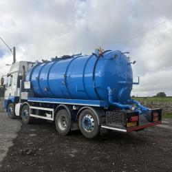 DAF CF 410 Vacuum Tanker